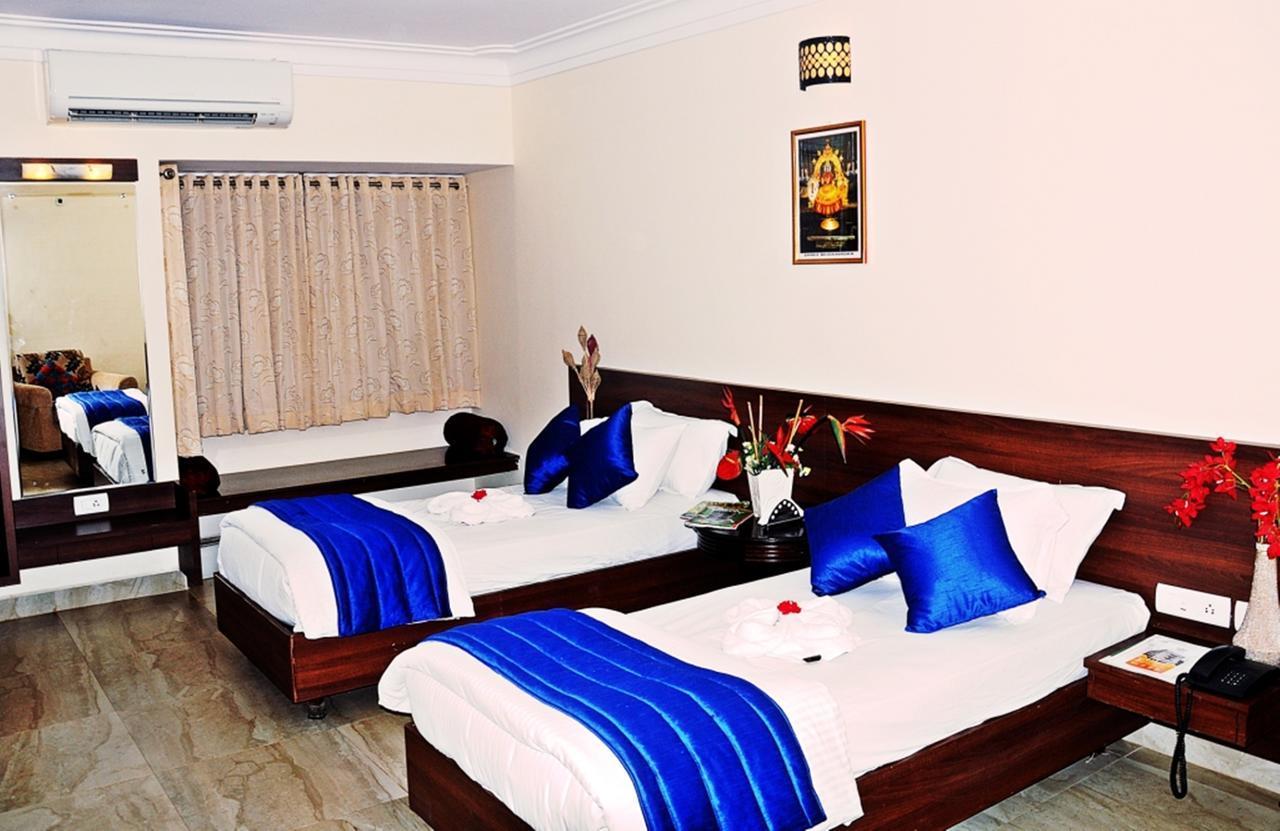 Hotel Mookambika Palace Kollur Exterior foto